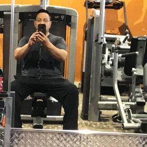 Meet your Posher, Moises